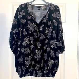 Torrid size 3 top